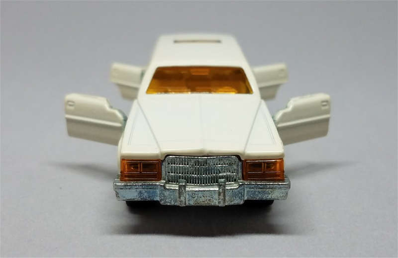 Illustration for article titled Surprise Saturday - Majorette Cadillac Limousine